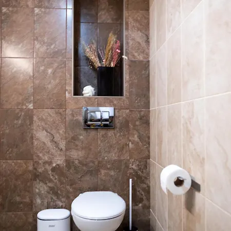 Queen's Garden דירה