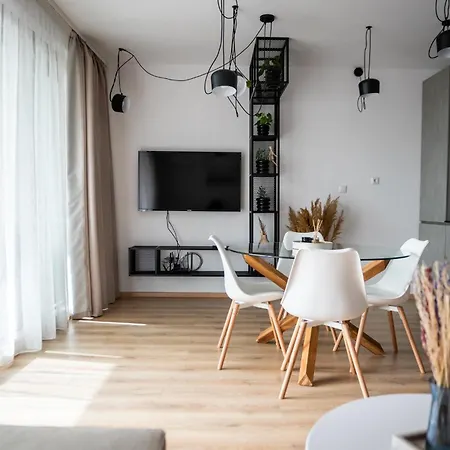 Queen's Garden Apartment Baltschik