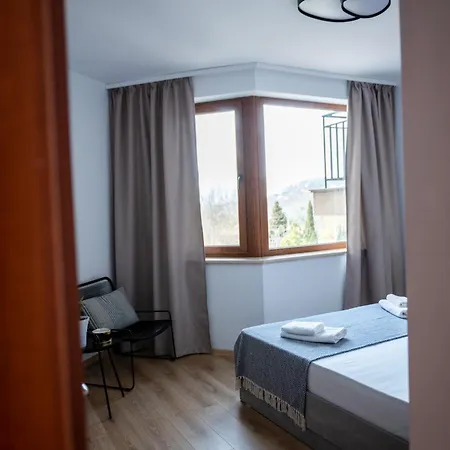 Apartment Queen's Garden *