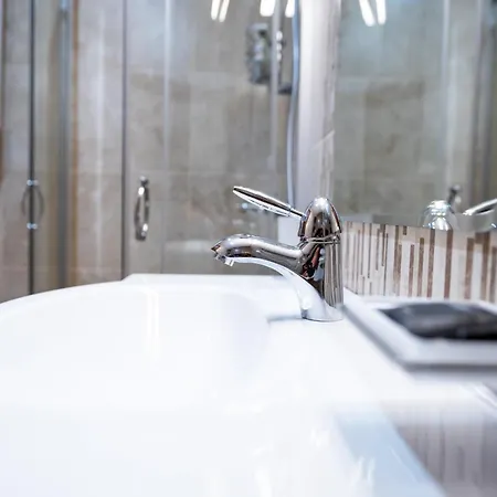 Queen's Garden Apartment Baltschik