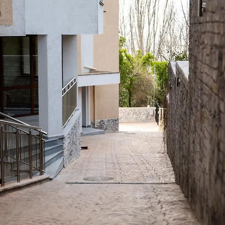 Queen's Garden דירה