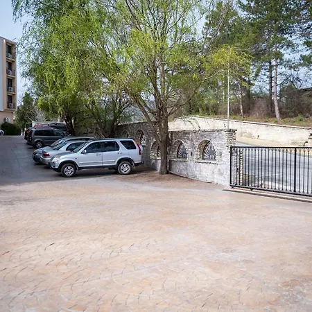 דירה Queen's Garden