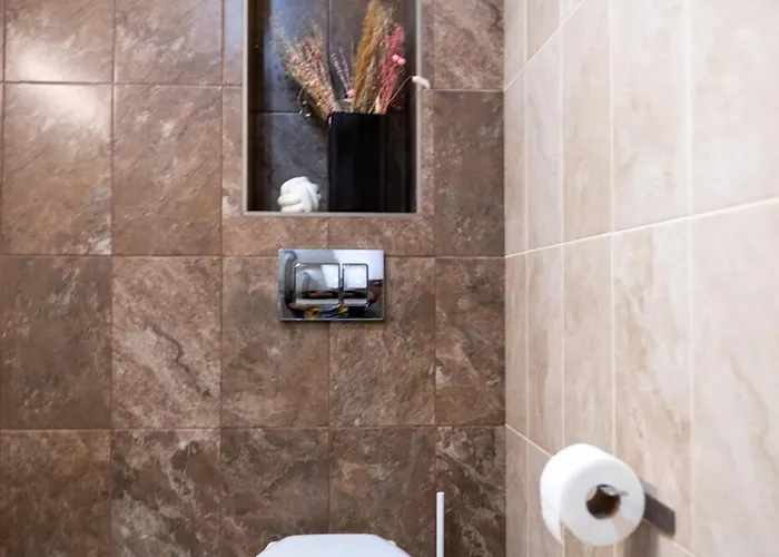 Queen's Garden דירה