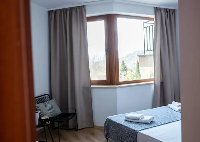 דירה Queen's Garden *