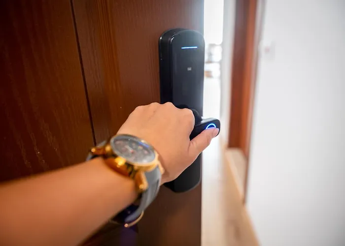 Queen's Garden דירה