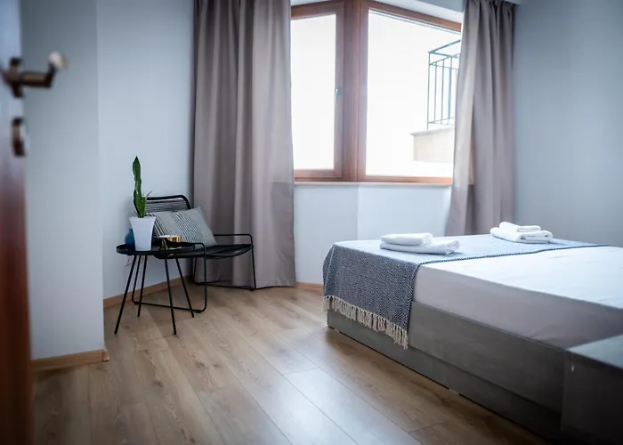 Queen's Garden בלצ'יק