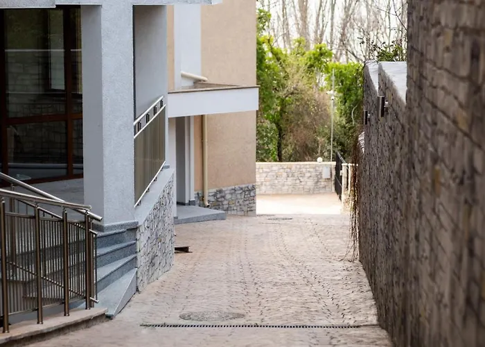 Queen's Garden דירה