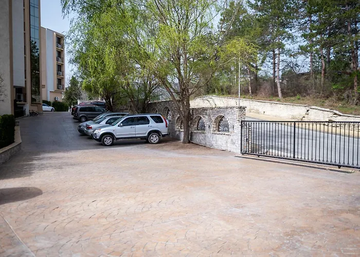 דירה Queen's Garden