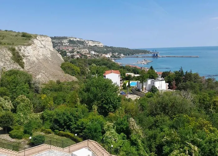 Queen's Garden דירה