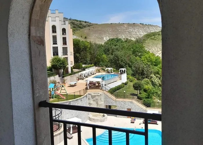 דירה Queen's Garden